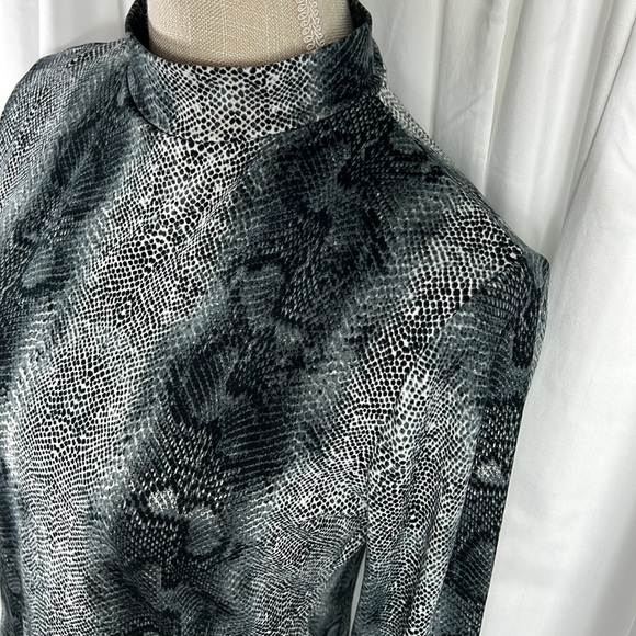 Olivia Rae L/M Snakeskin Crop Top - Picture 4 of 12